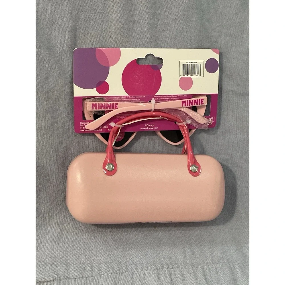NEW Walt Disney Minnie Mouse Pink Heart Sunglasses w Bow & Polka Dot Minnie Case